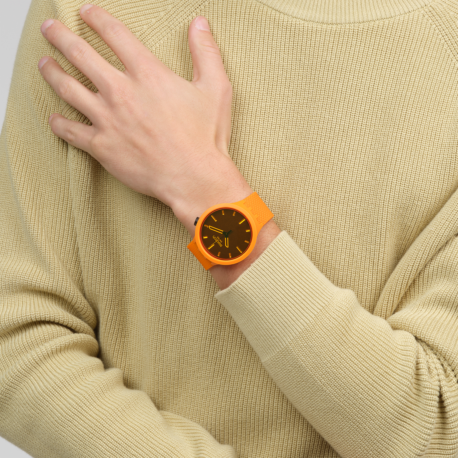 Reloj SWATCH CRUSHING ORANGE SB05O102 Naranja